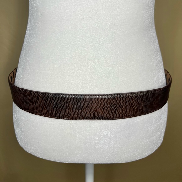 Betsey Johnson Brown Belt Vegan Faux Leather size M - Picture 8 of 8